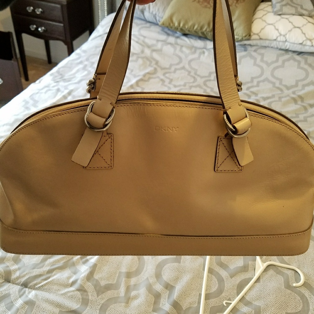 DKNY handbag/cream